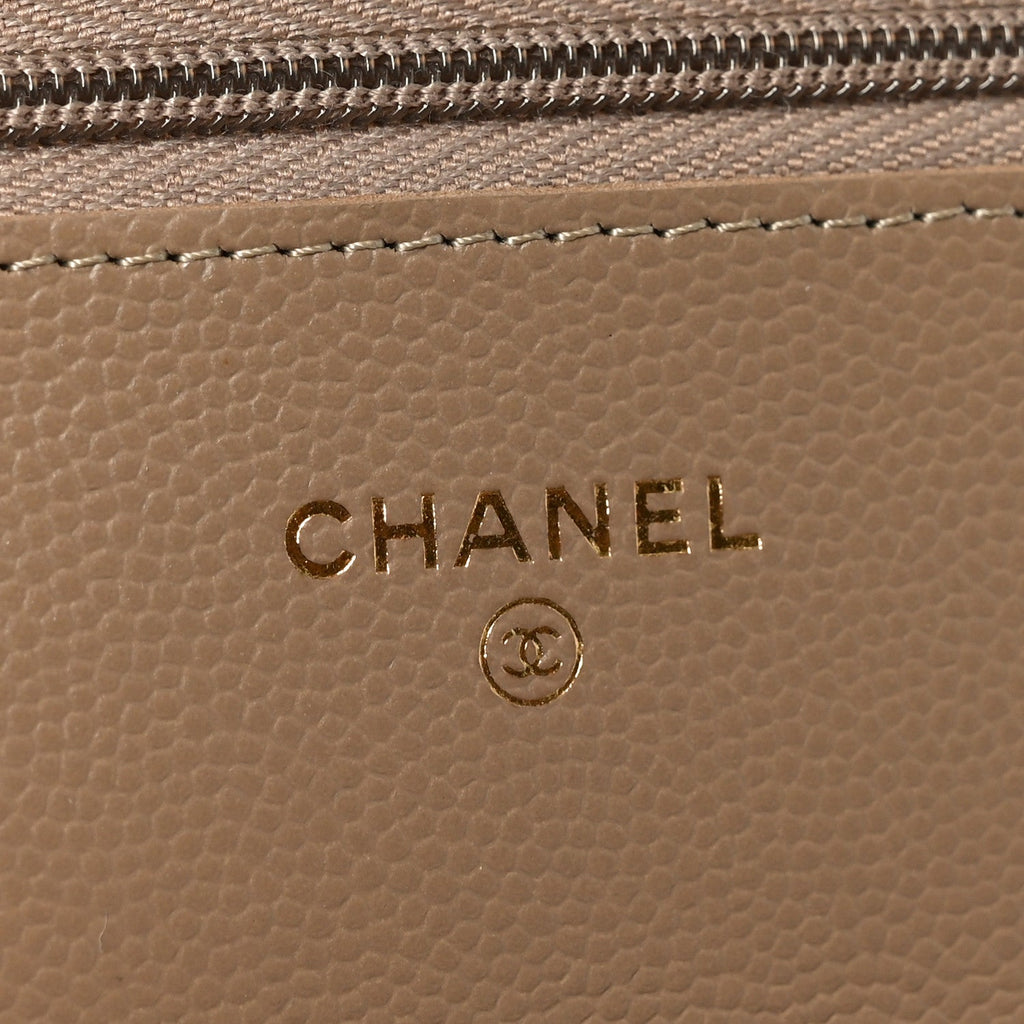 Caviar Quilted Wallet on Chain WOC Beige