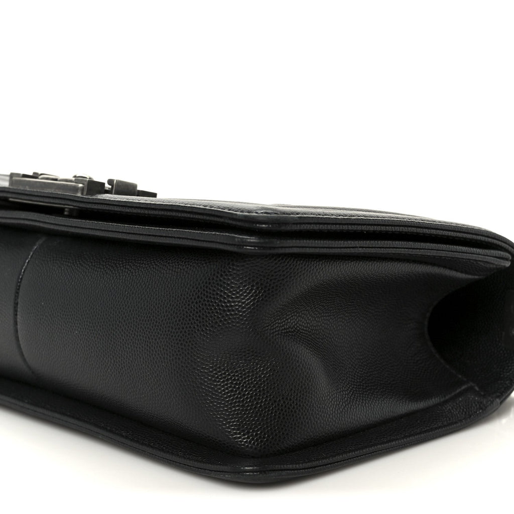 Caviar Quilted Medium Boy Flap Black