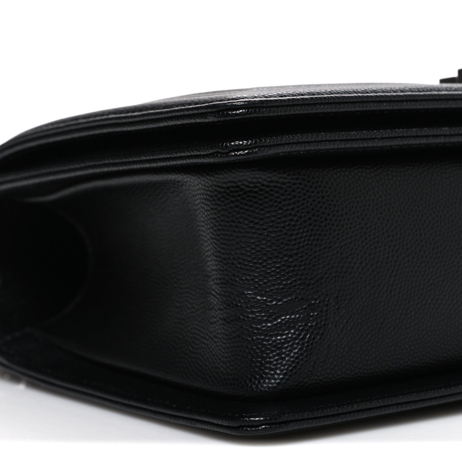 Caviar Quilted Medium Boy Flap Black