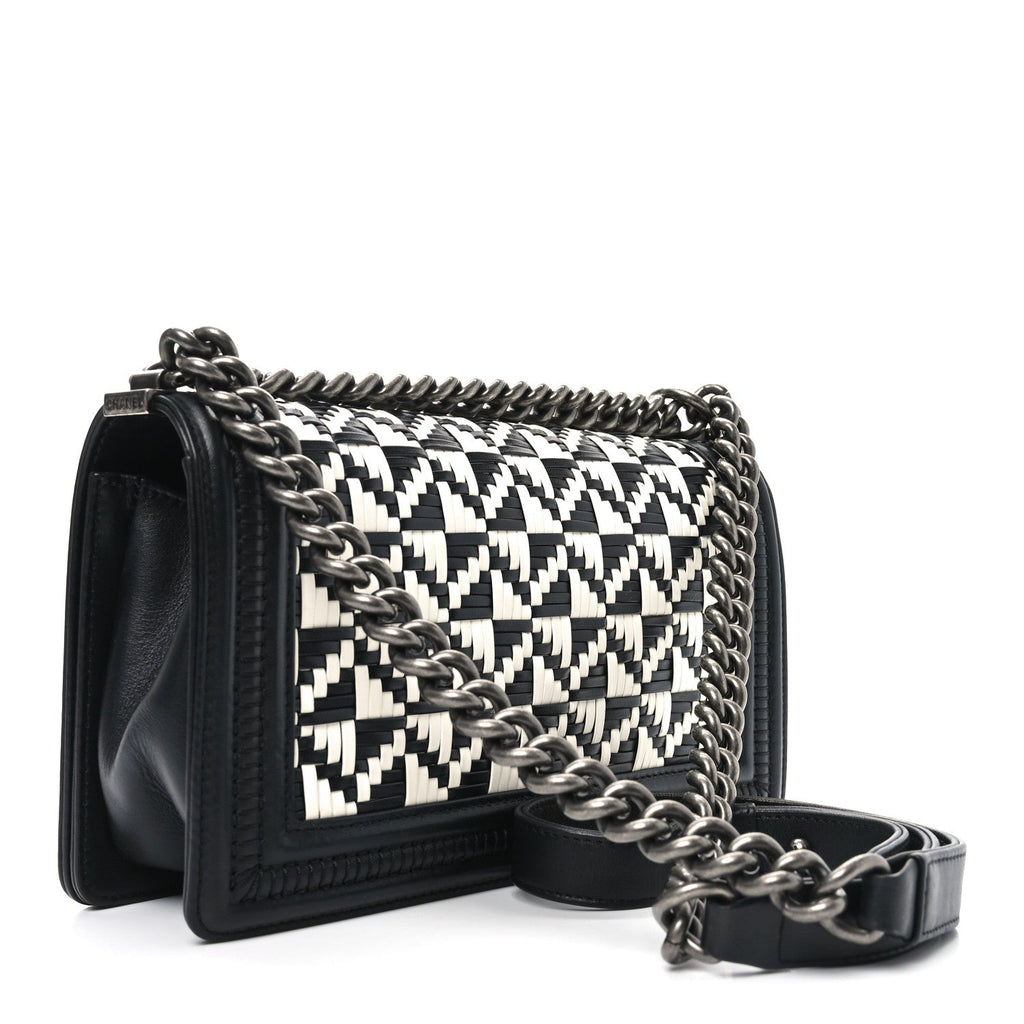 Calfskin Woven Medium Boy Flap Black White