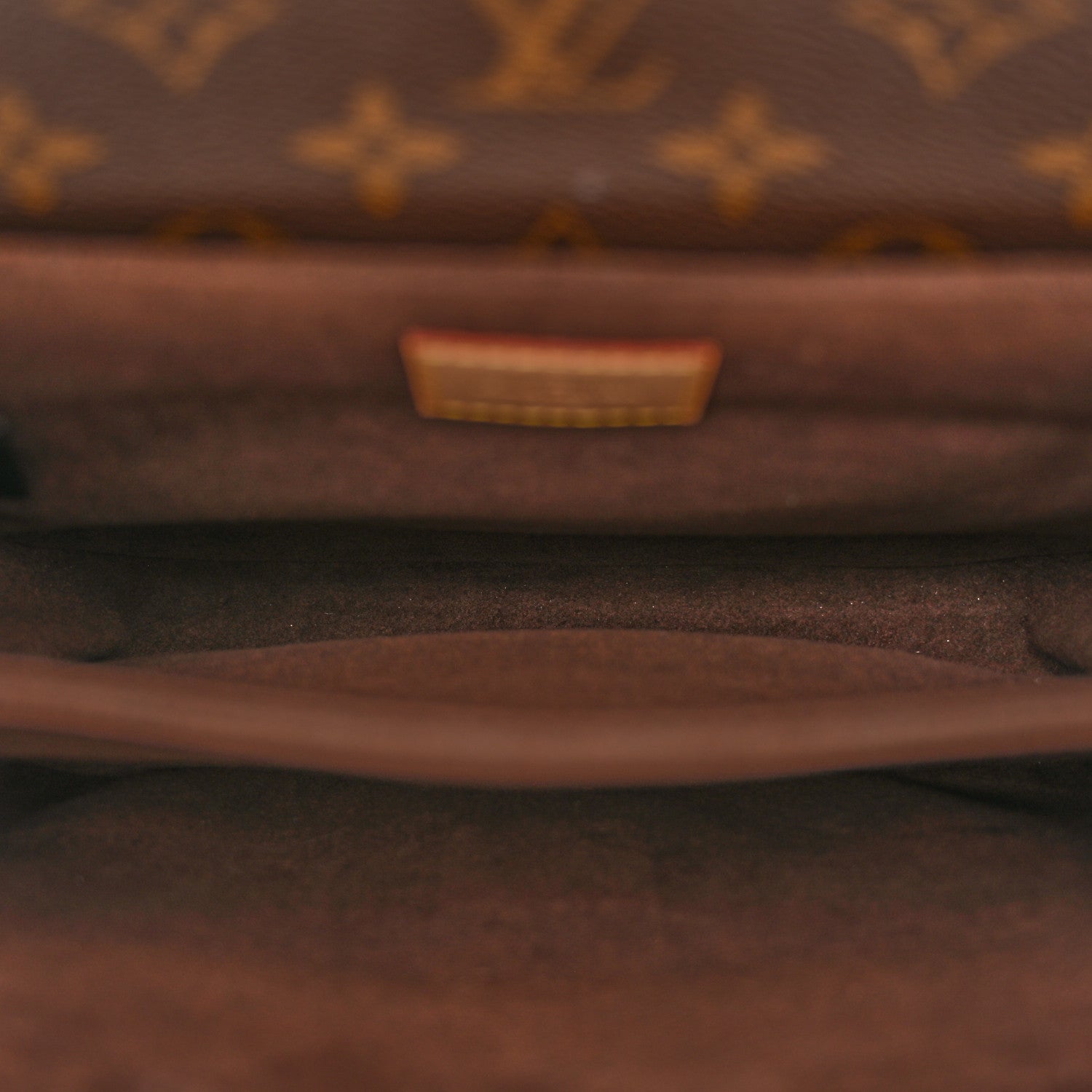 Monogram Pochette Metis