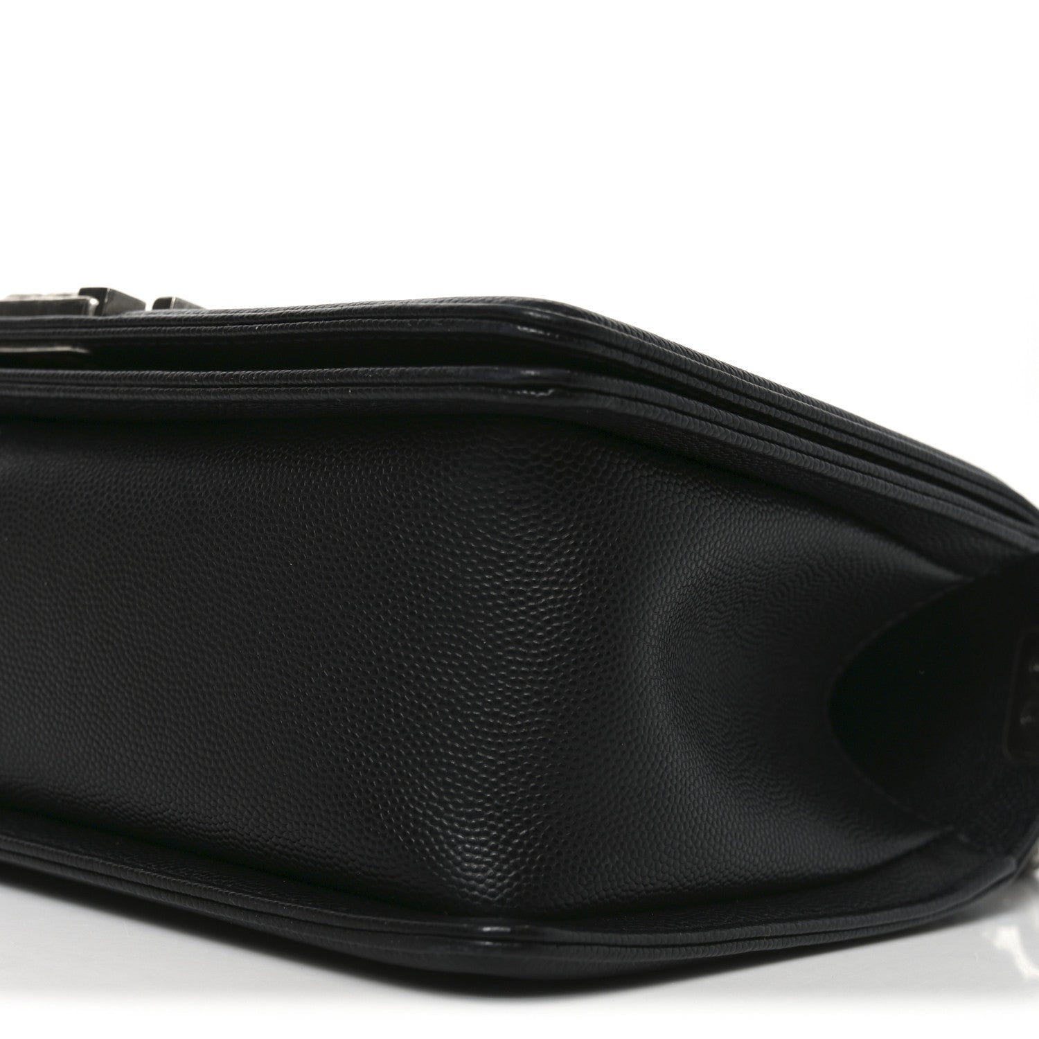 Caviar Quilted Medium Boy Flap Black