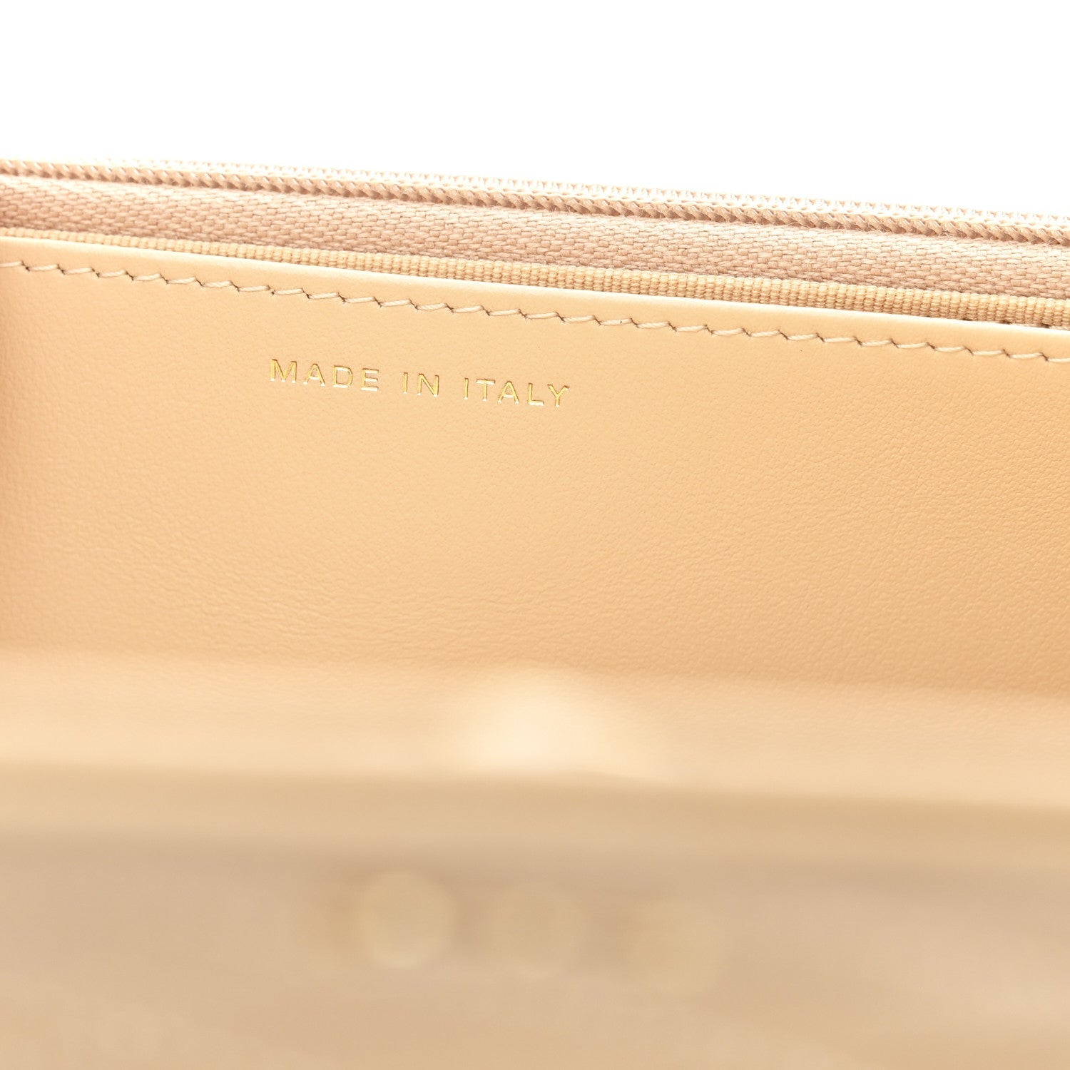 Caviar Quilted Wallet on Chain WOC Beige