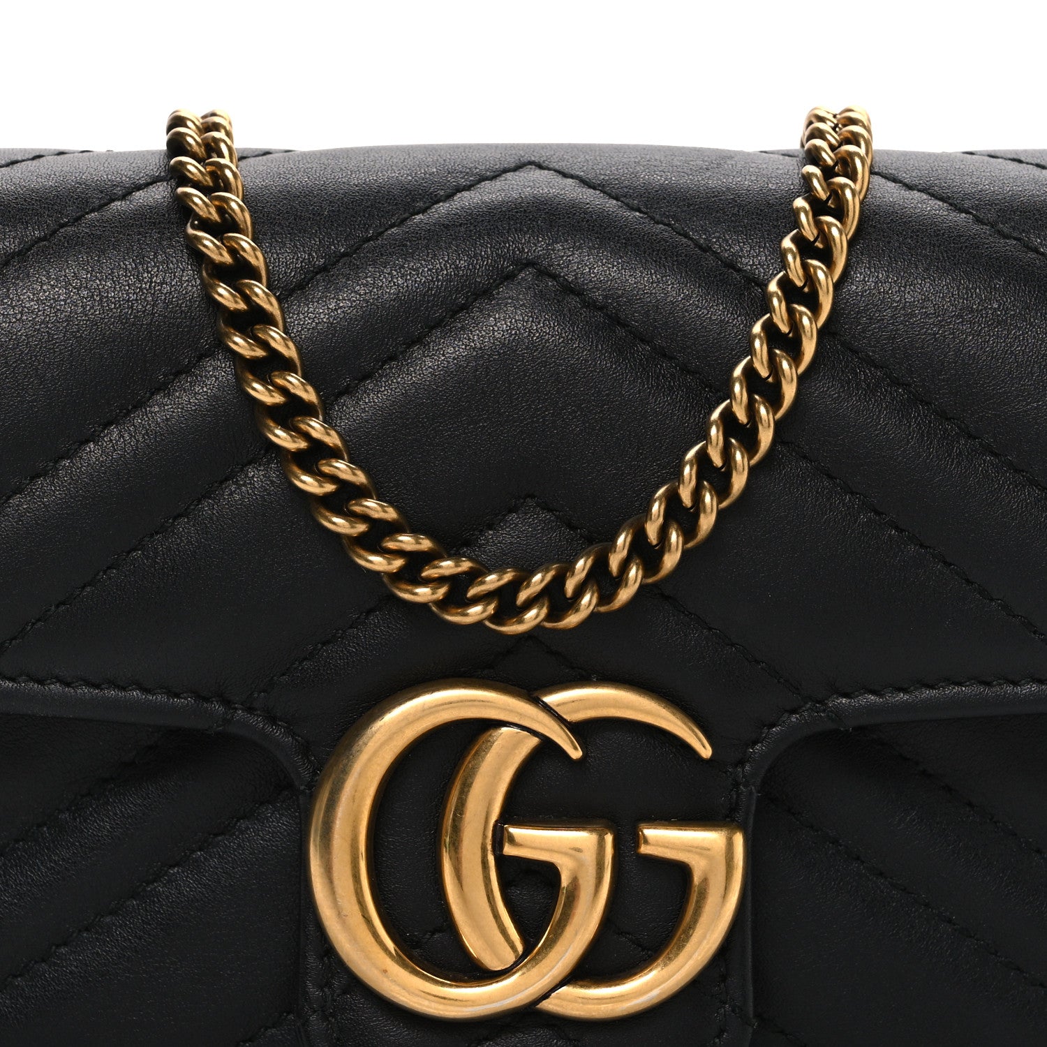 Calfskin Matelasse Super Mini GG Marmont Shoulder Bag Black