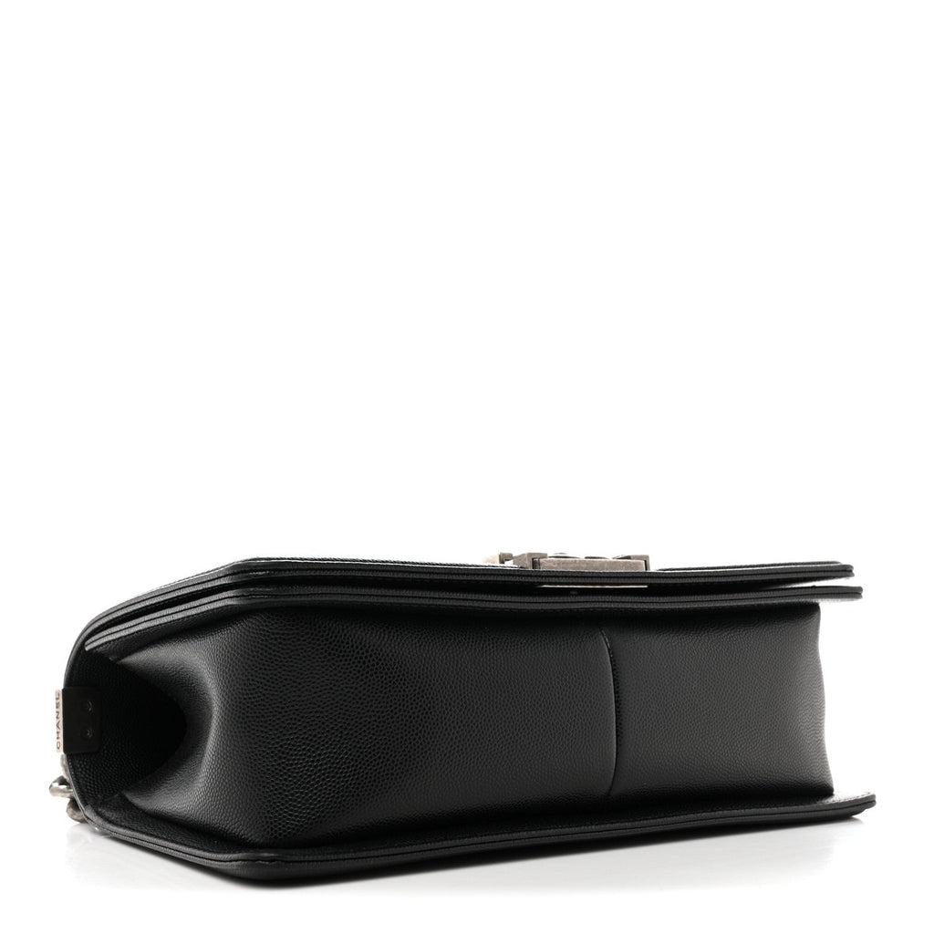 Caviar Quilted Medium Boy Flap Black