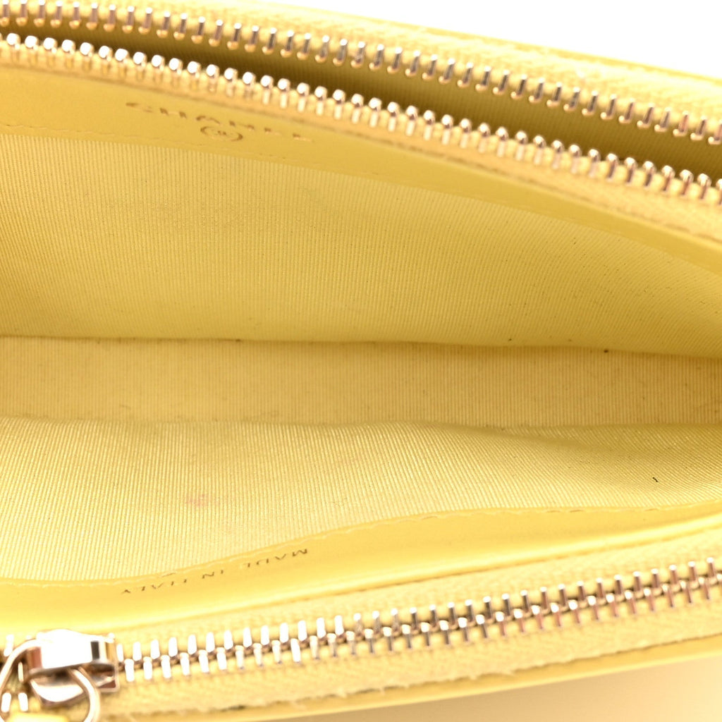 Caviar Quilted CC Filigree Clutch With Chain Yellow