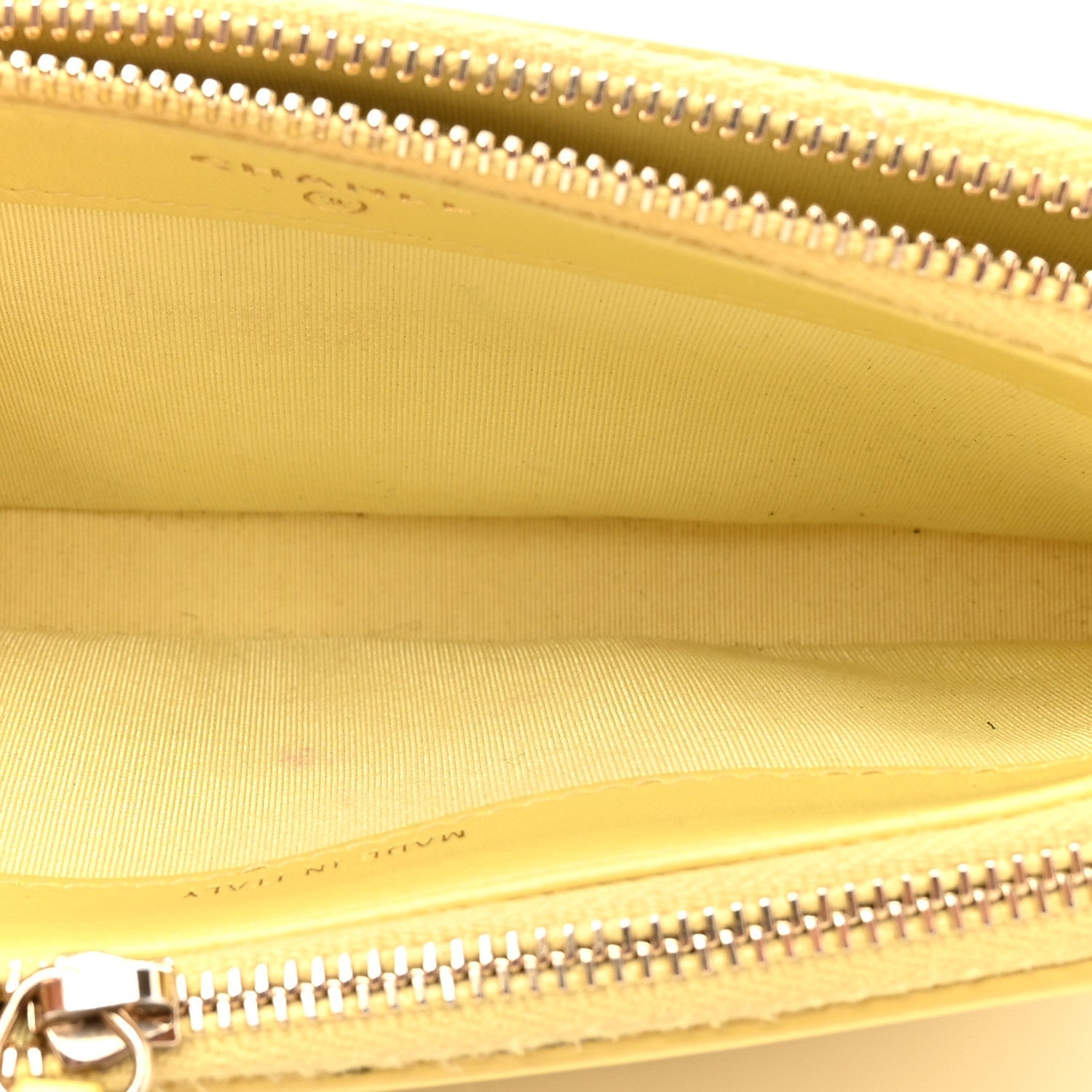Caviar Quilted CC Filigree Clutch With Chain Yellow