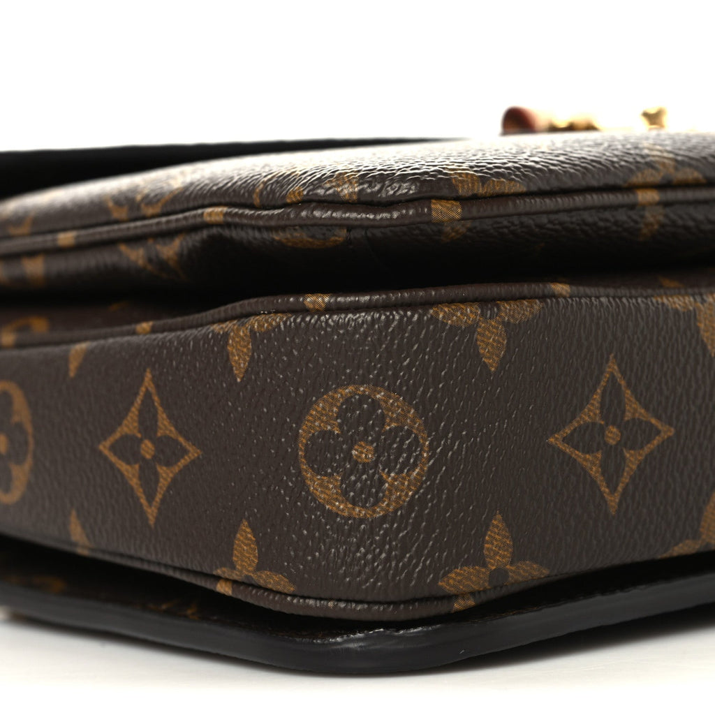 Monogram Pochette Metis