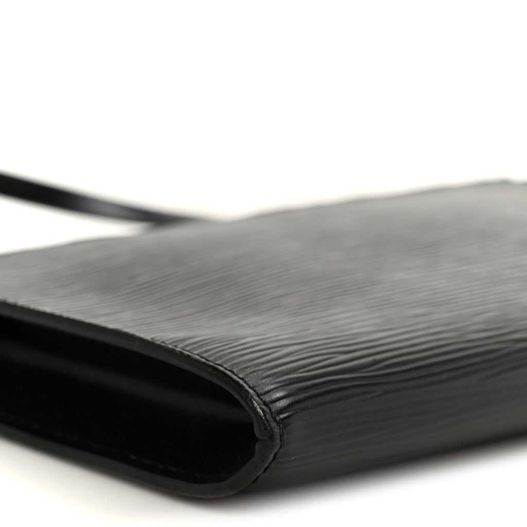 Epi Pochette Accessories 21 Black