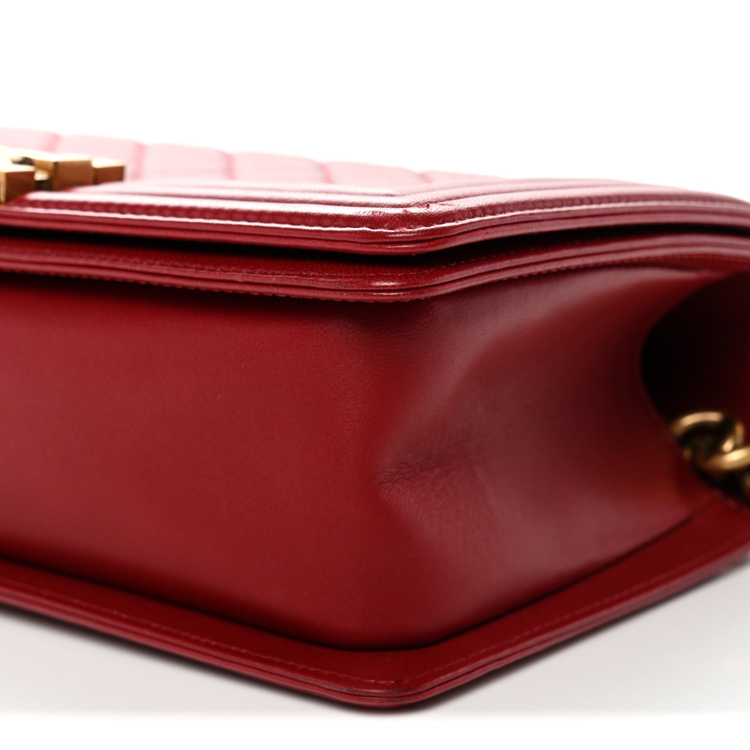 Lambskin Quilted Medium Boy Flap Red