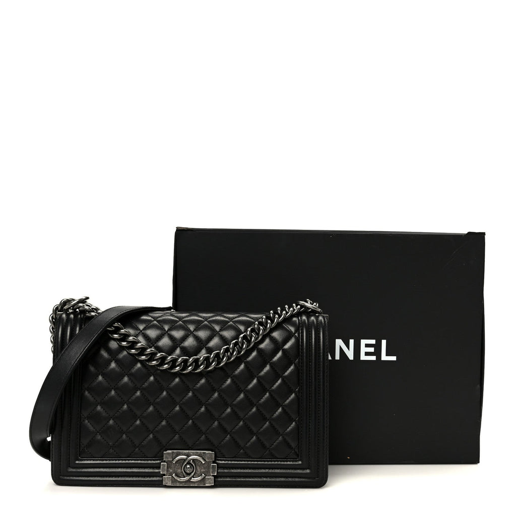 Calfskin Quilted Medium Boy Flap Black