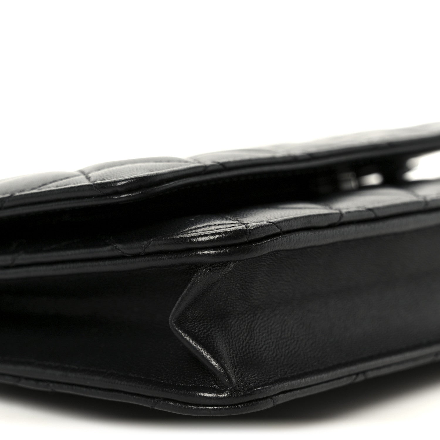 Lambskin Quilted Wallet On Chain WOC So Black