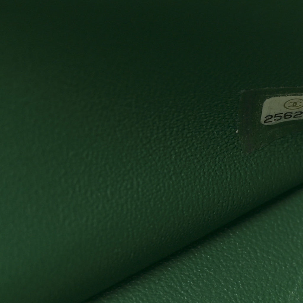 Metallic Caviar Quilted Jumbo Double Flap Green