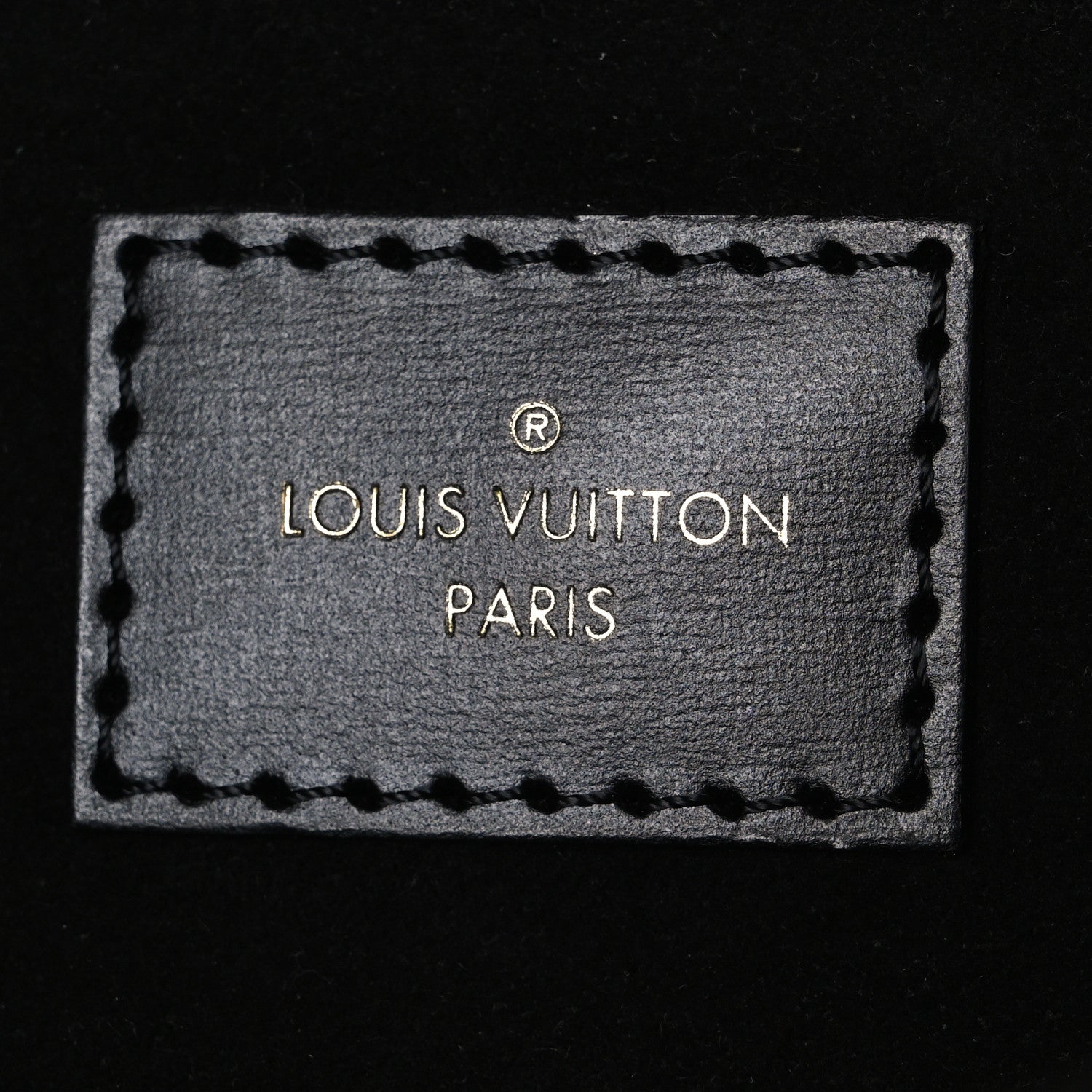 Reverse Monogram Pochette Metis