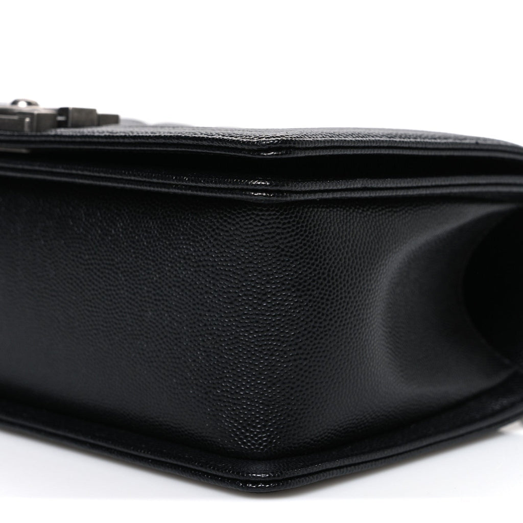 Caviar Quilted Medium Boy Flap Black