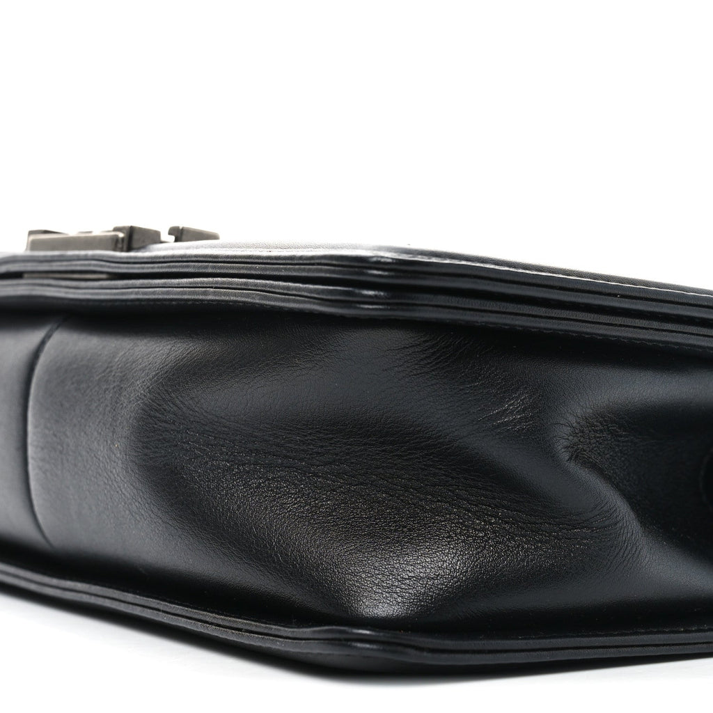 Calfskin Woven Medium Boy Flap Black White