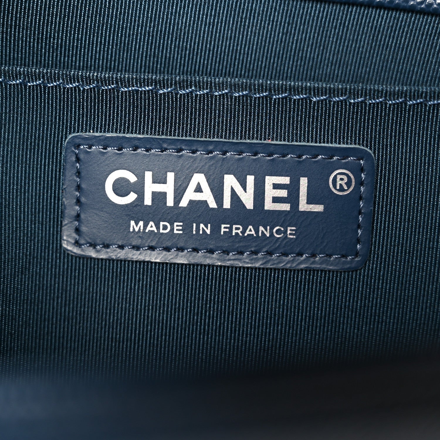 Caviar Quilted Medium Boy Flap Dark Navy Blue