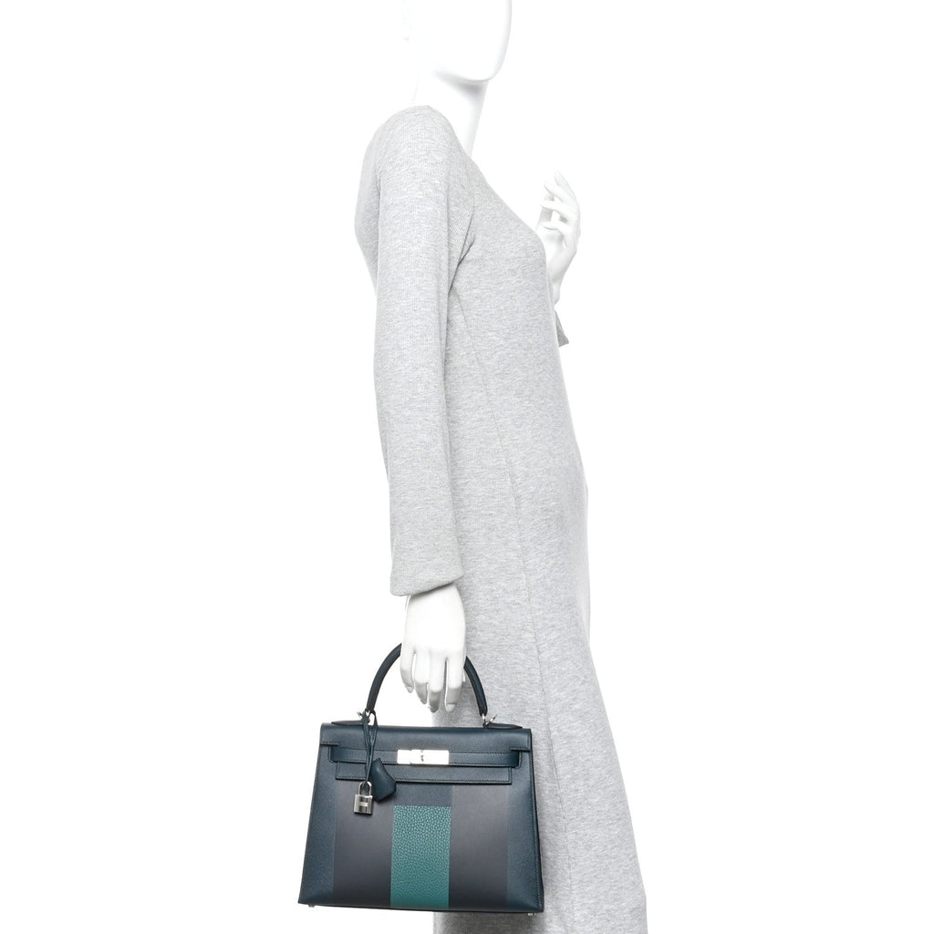 Epsom Sombrero Taurillon Clemence Kellygraphie Lettre H Kelly Sellier 28 Vert Cypress Bleu Obscur Malachite Bleu Encre