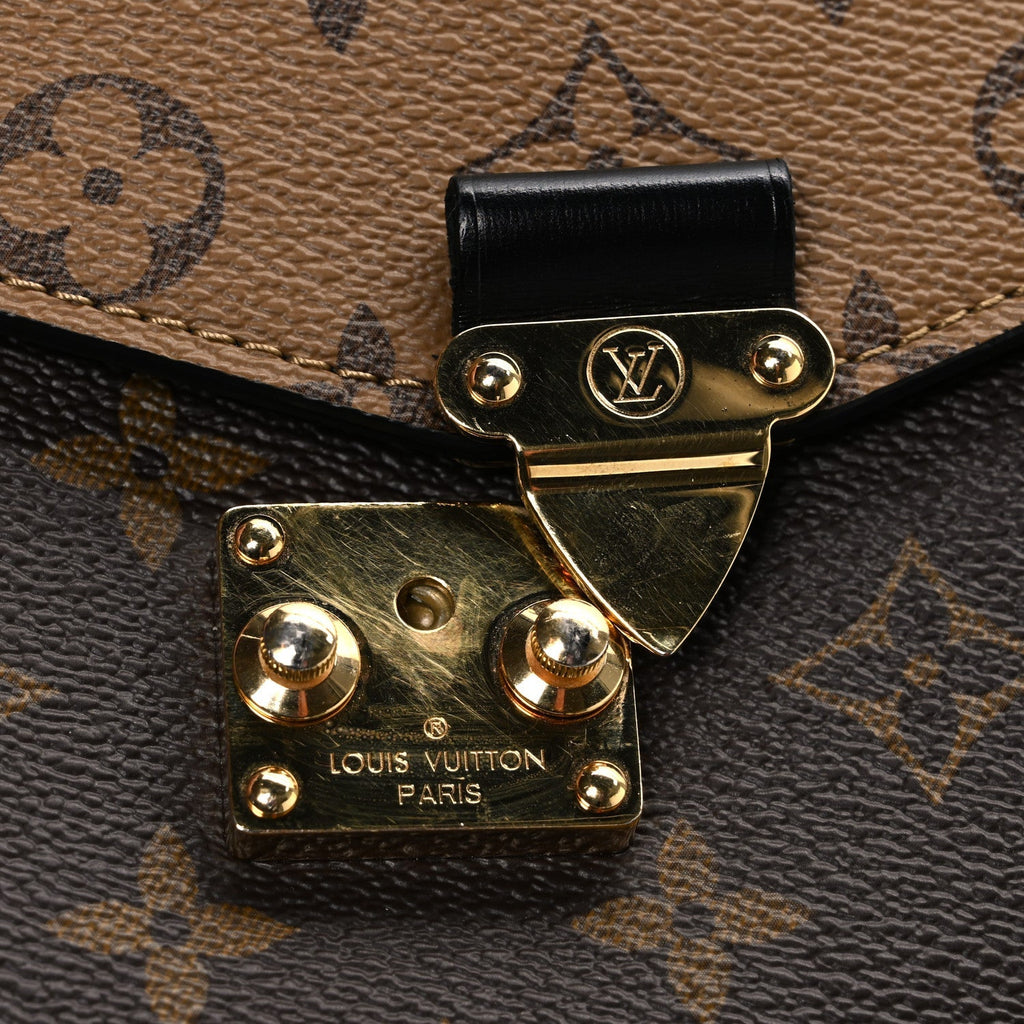 Reverse Monogram Pochette Metis