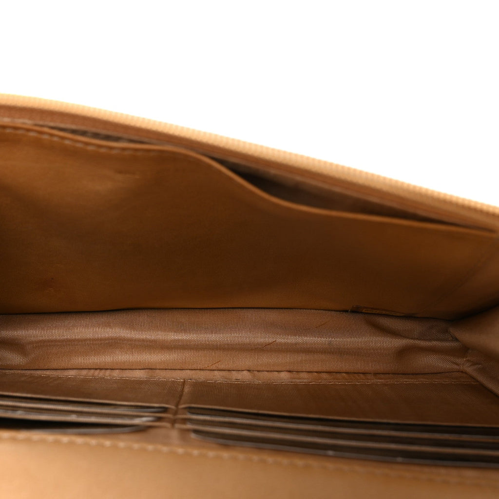 Caviar Timeless CC Wallet on Chain WOC Beige