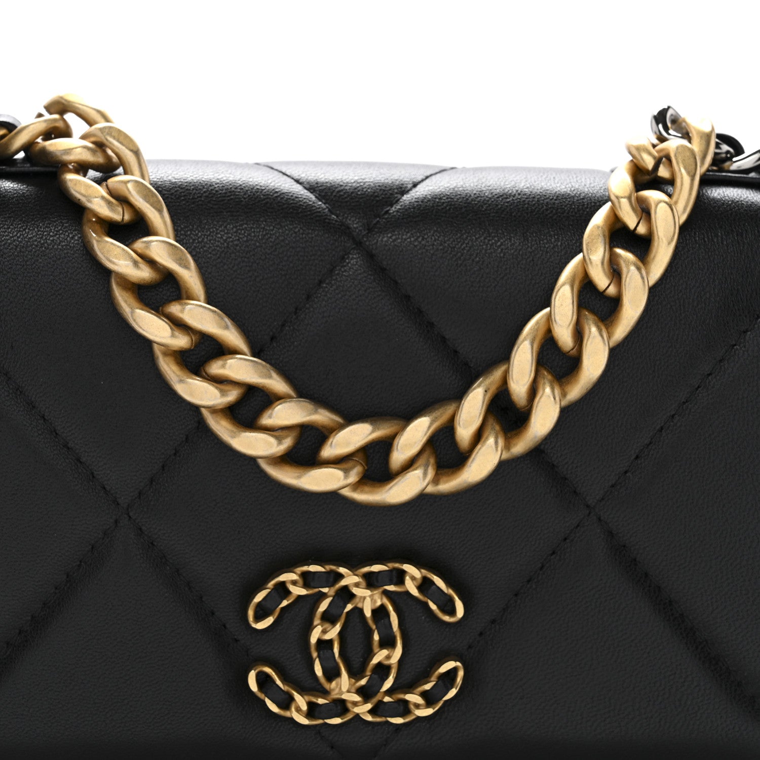 Lambskin Quilted Chanel 19 Wallet On Chain WOC Black