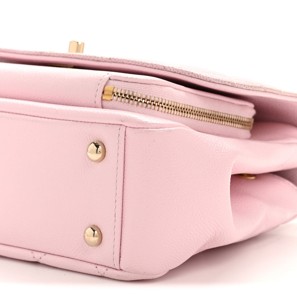 Caviar Quilted Medium Business Affinity Flap Light Pink