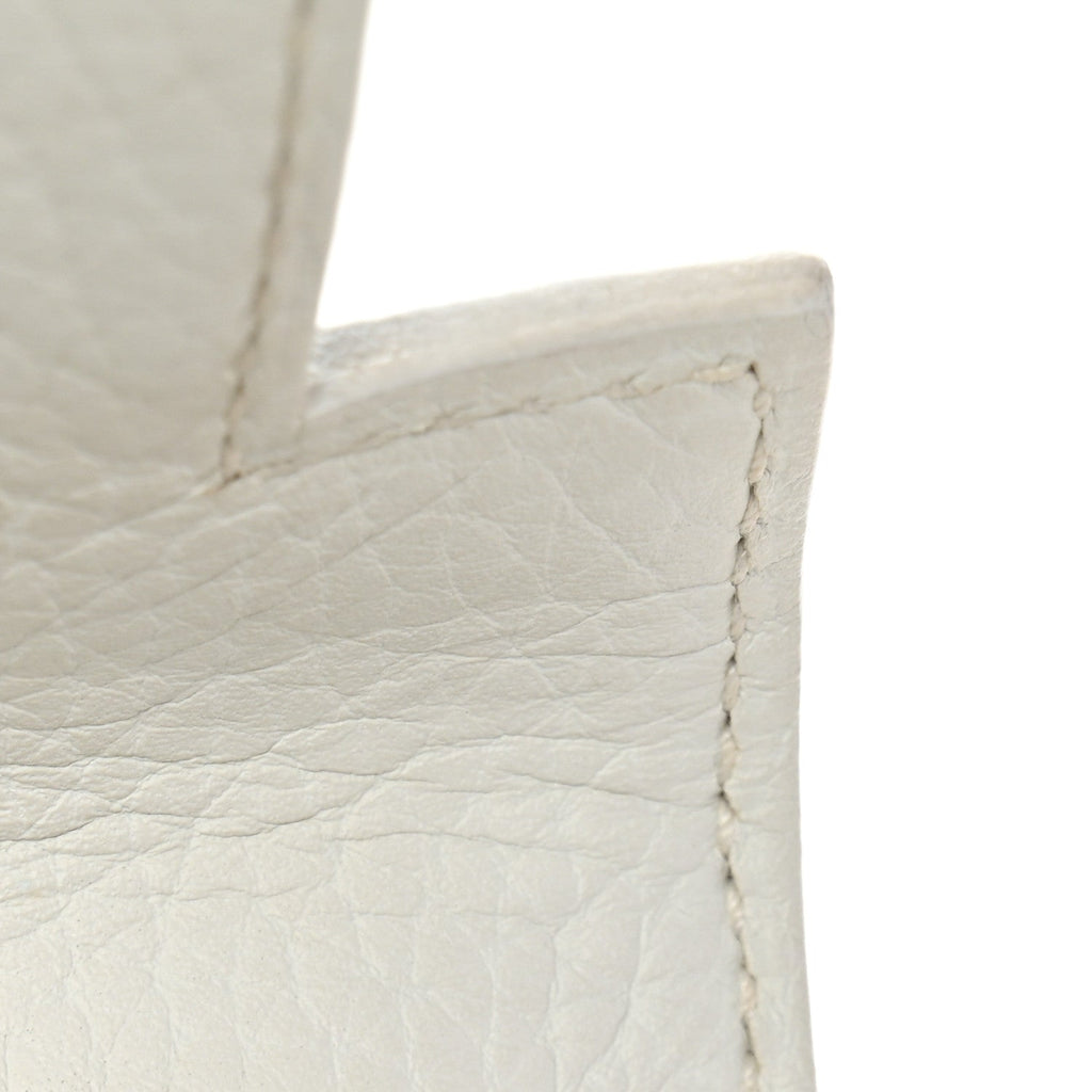 Taurillon Clemence Kelly Retourne 32 White