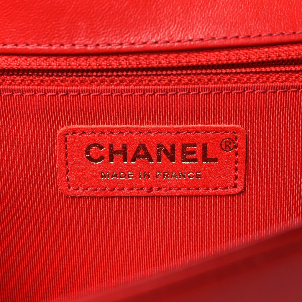 Lambskin Quilted New Medium Boy Flap Red