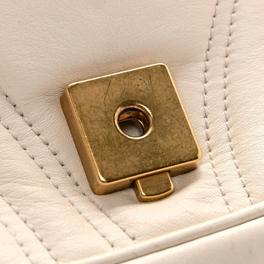 Calfskin Matelasse Small GG Marmont Shoulder Bag White