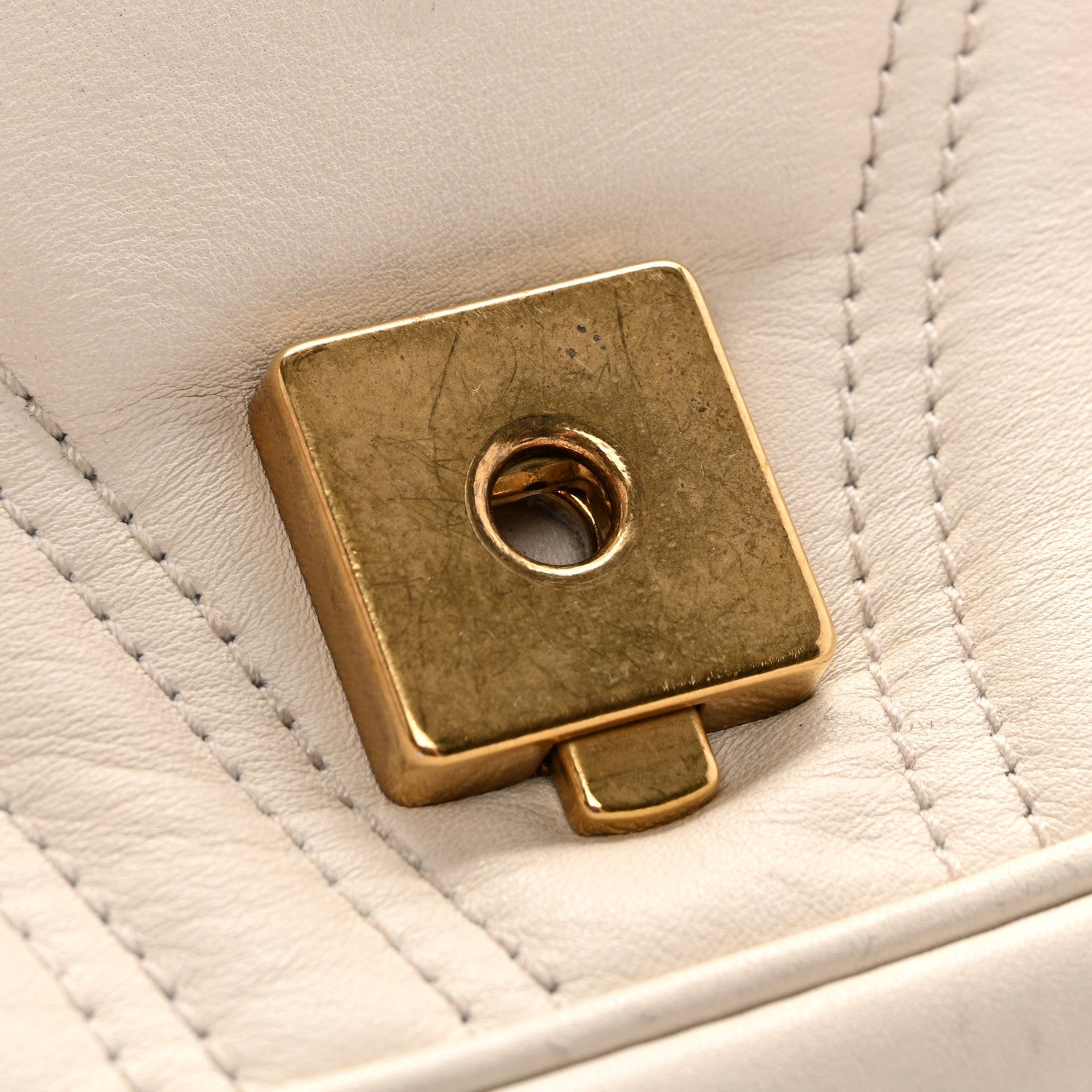Calfskin Matelasse Small GG Marmont Shoulder Bag White