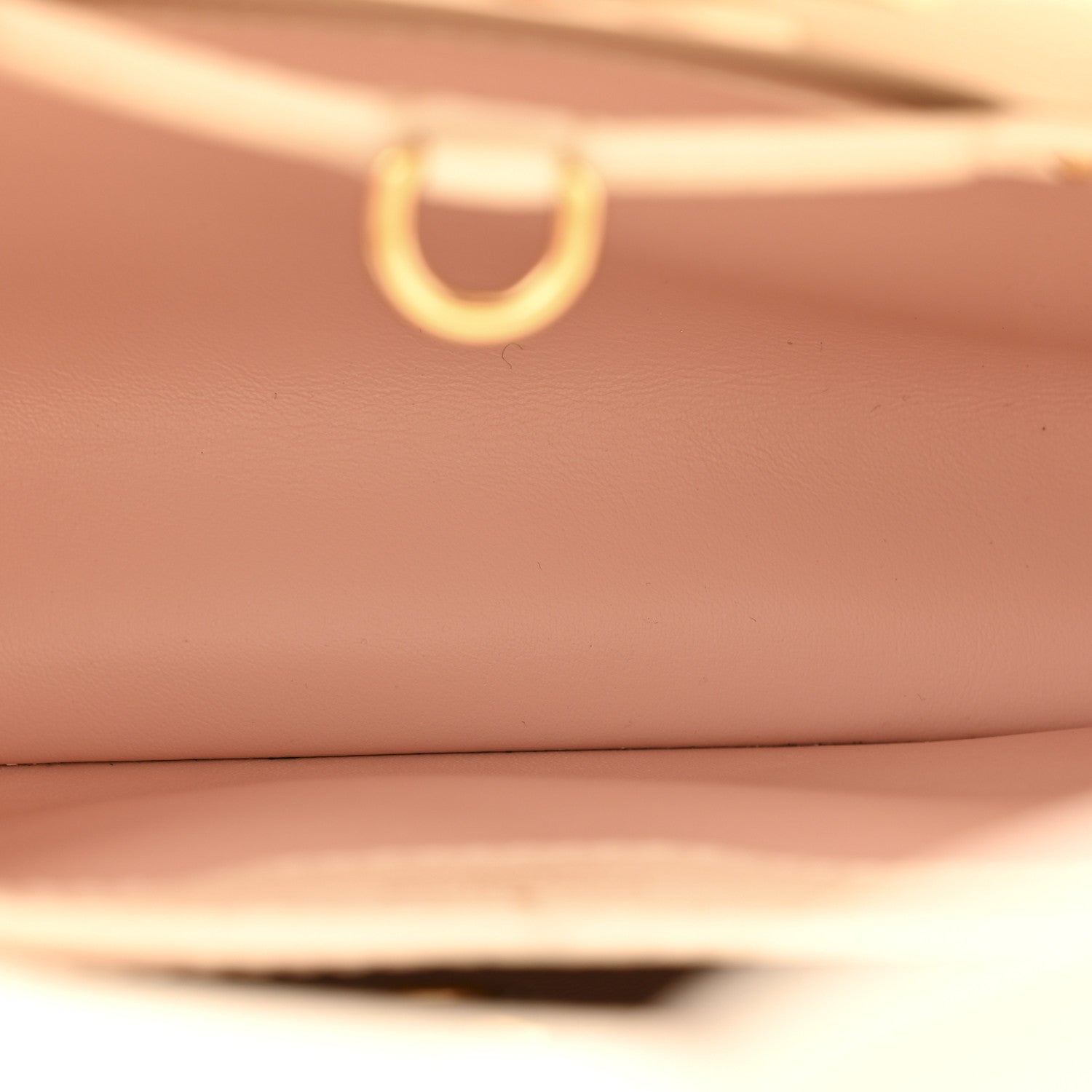 Taurillon Gelato Capucines BB Tonal Vanilla Beige