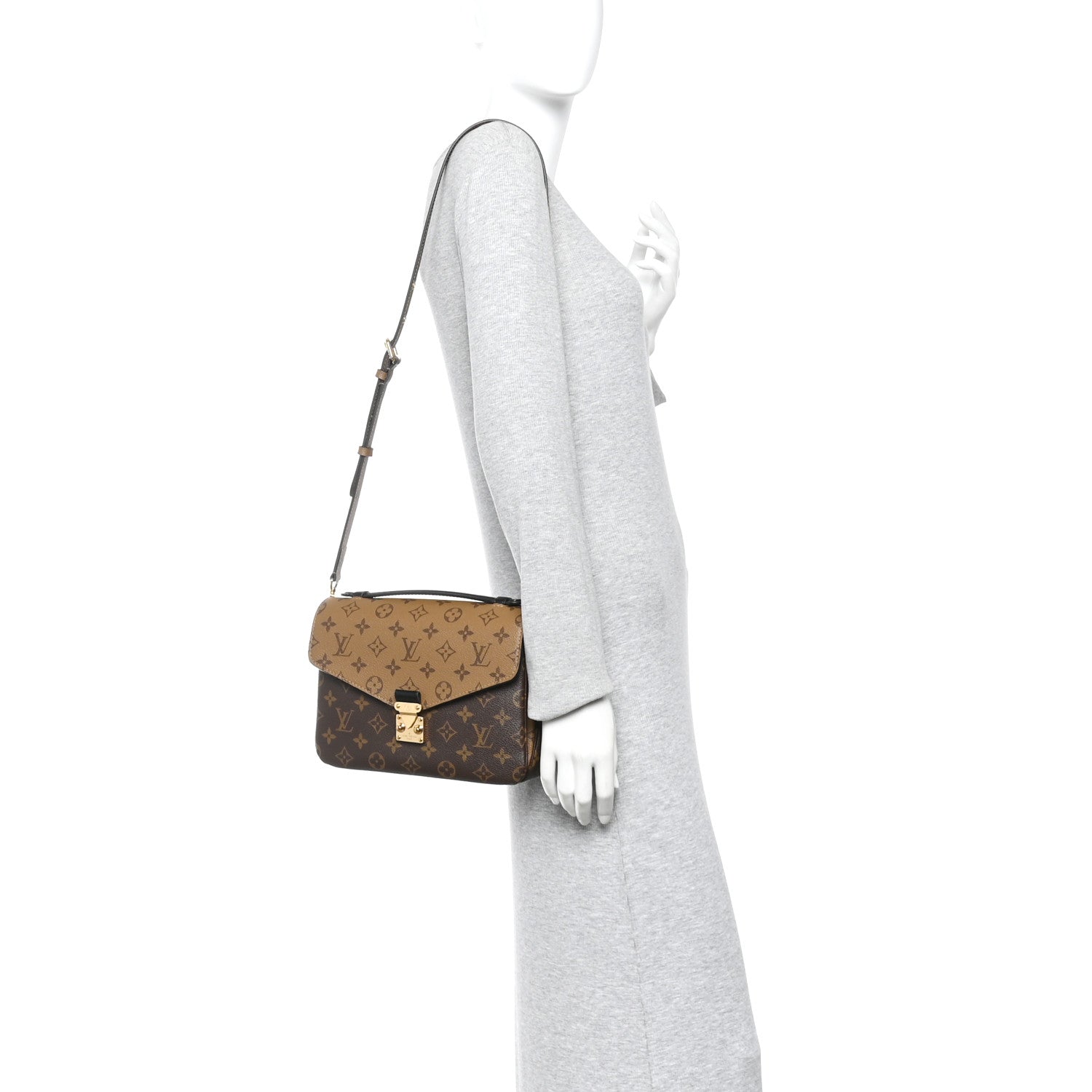 Reverse Monogram Pochette Metis