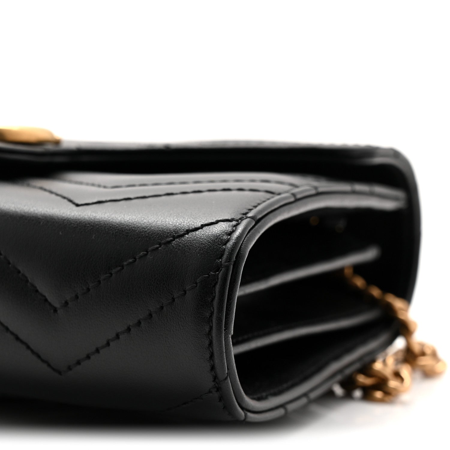 Calfskin Matelasse GG Marmont Chain Wallet Black
