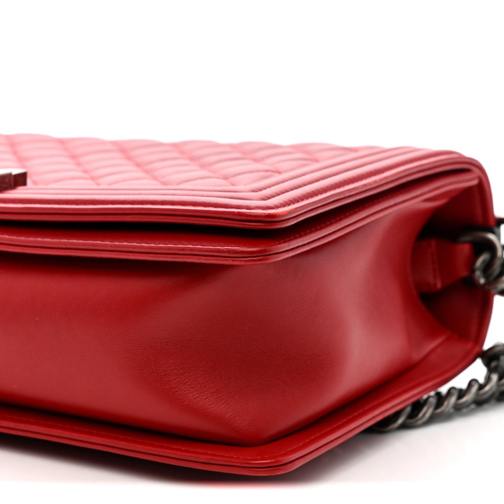 Lambskin Quilted New Medium Boy Flap Red