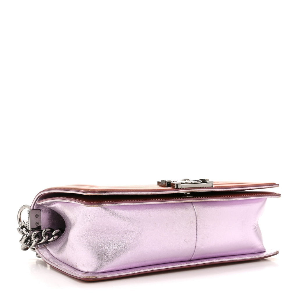 Metallic Patent Calfskin Quilted Medium Boy Flap Light Pink