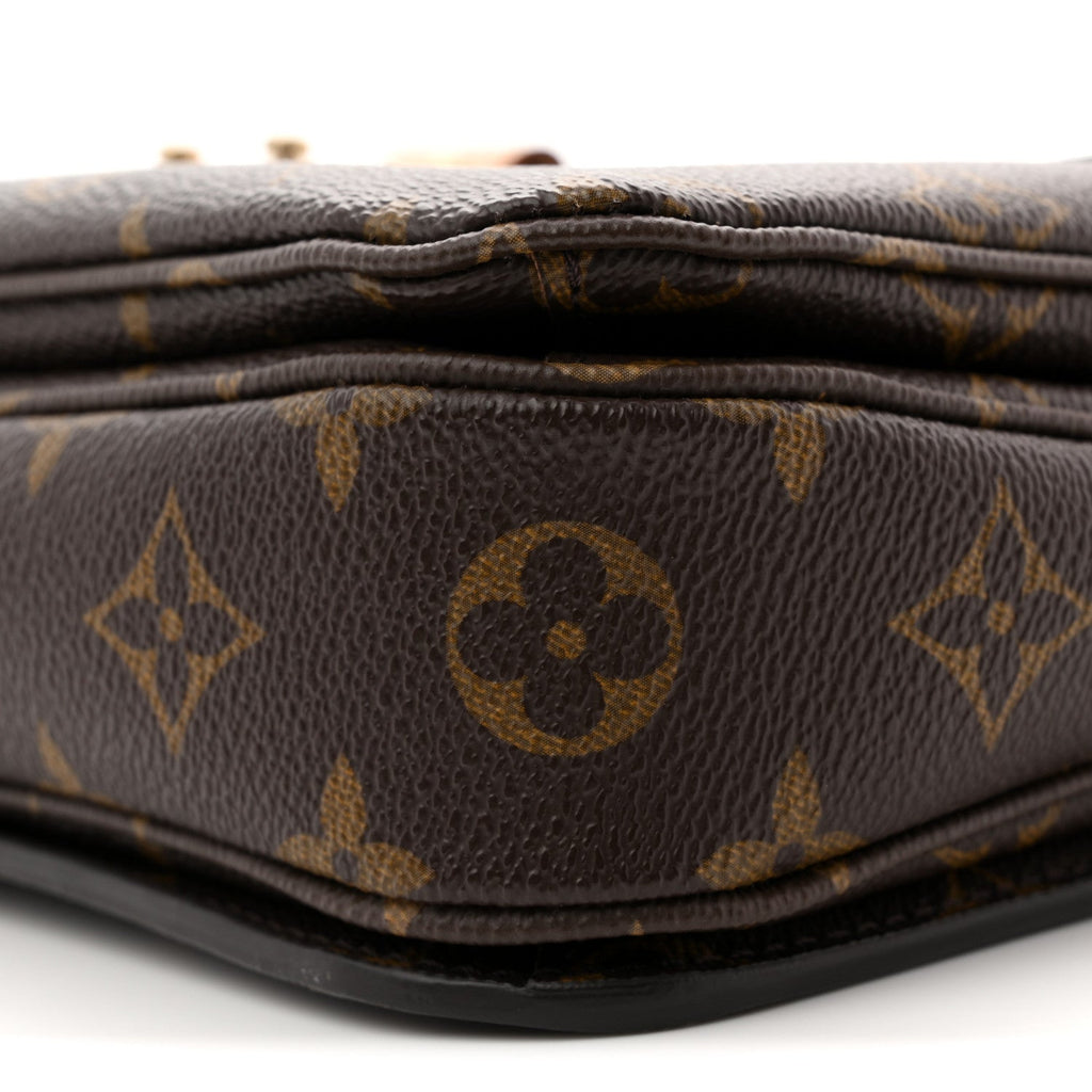 Monogram Pochette Metis