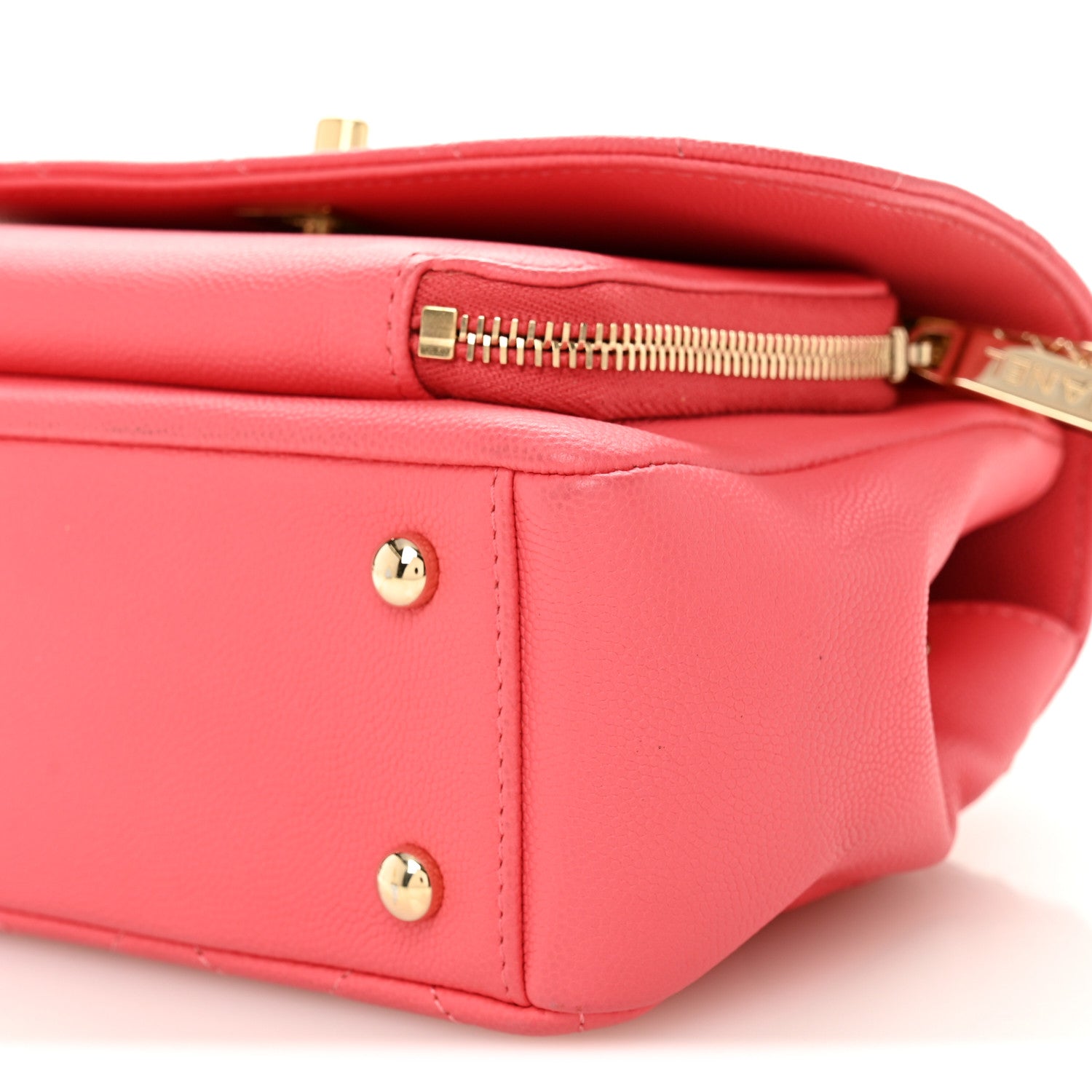 Caviar Quilted Small Business Affinity Flap Coral