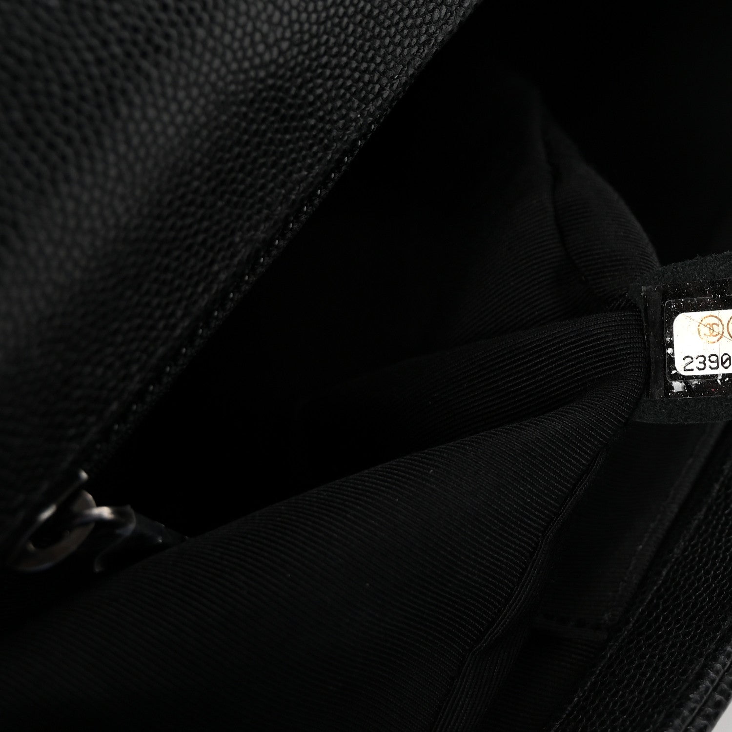 Caviar Quilted New Medium Boy Flap Black