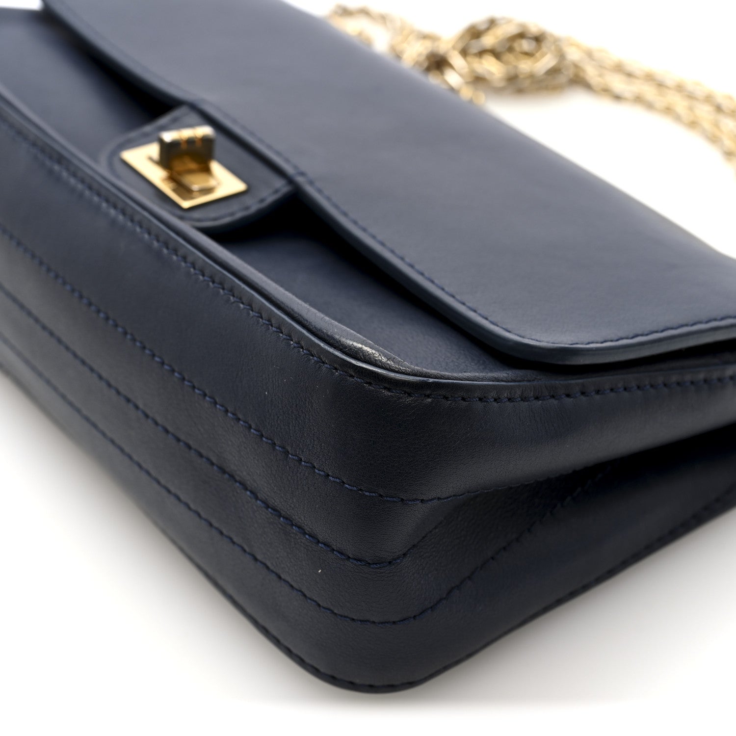 Calfskin Nude 2.55 Reissue 225 Flap Blue