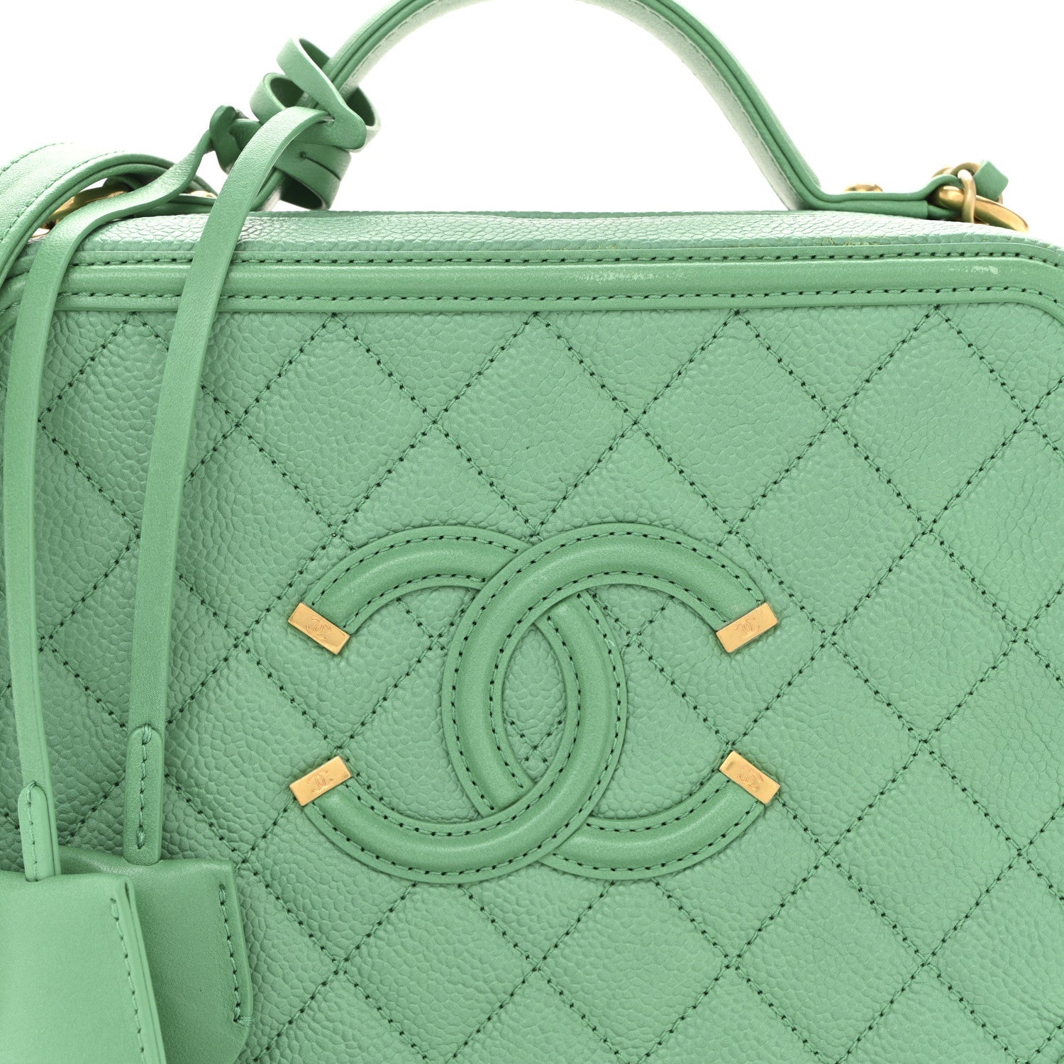 Caviar Quilted Medium CC Filigree Vanity Case Green