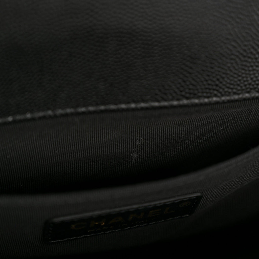 Caviar Quilted Medium Boy Flap Black