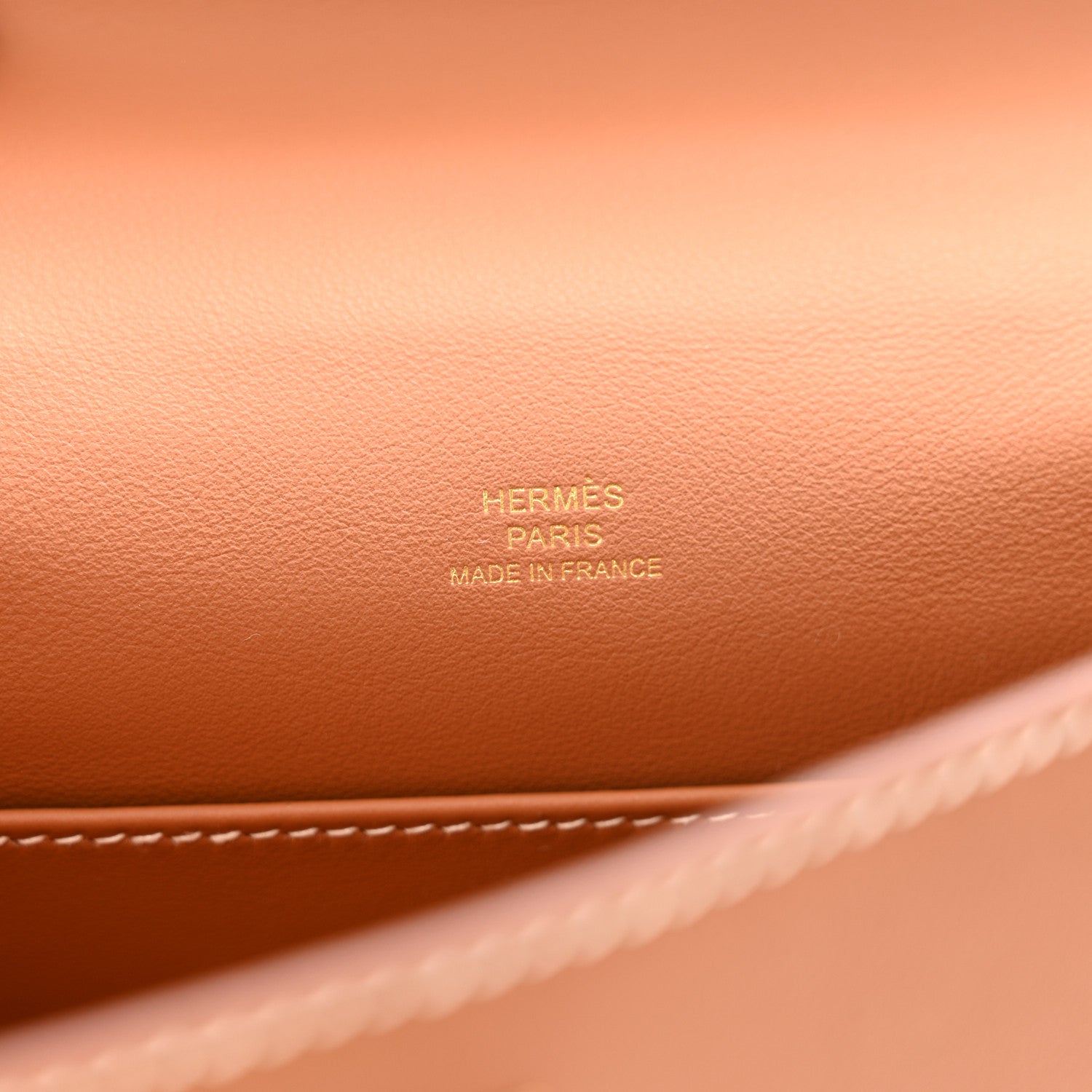 Swift Kelly Pochette Clutch Gold