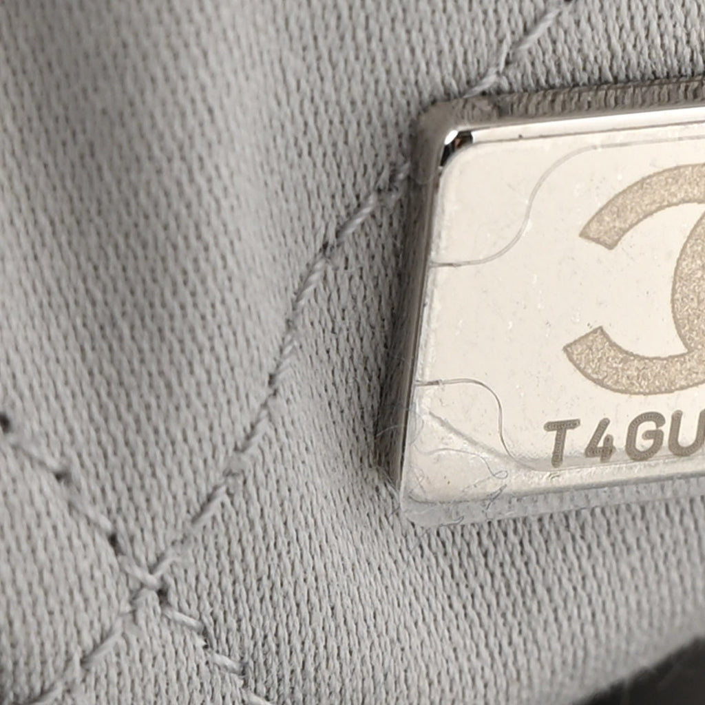 Metallic Calfskin Quilted Chanel 22 Silver