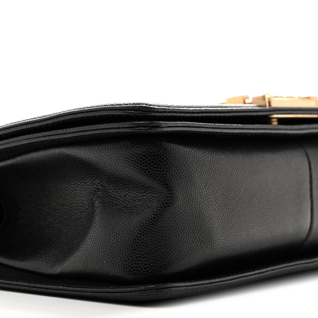 Caviar Quilted Medium Boy Flap Black