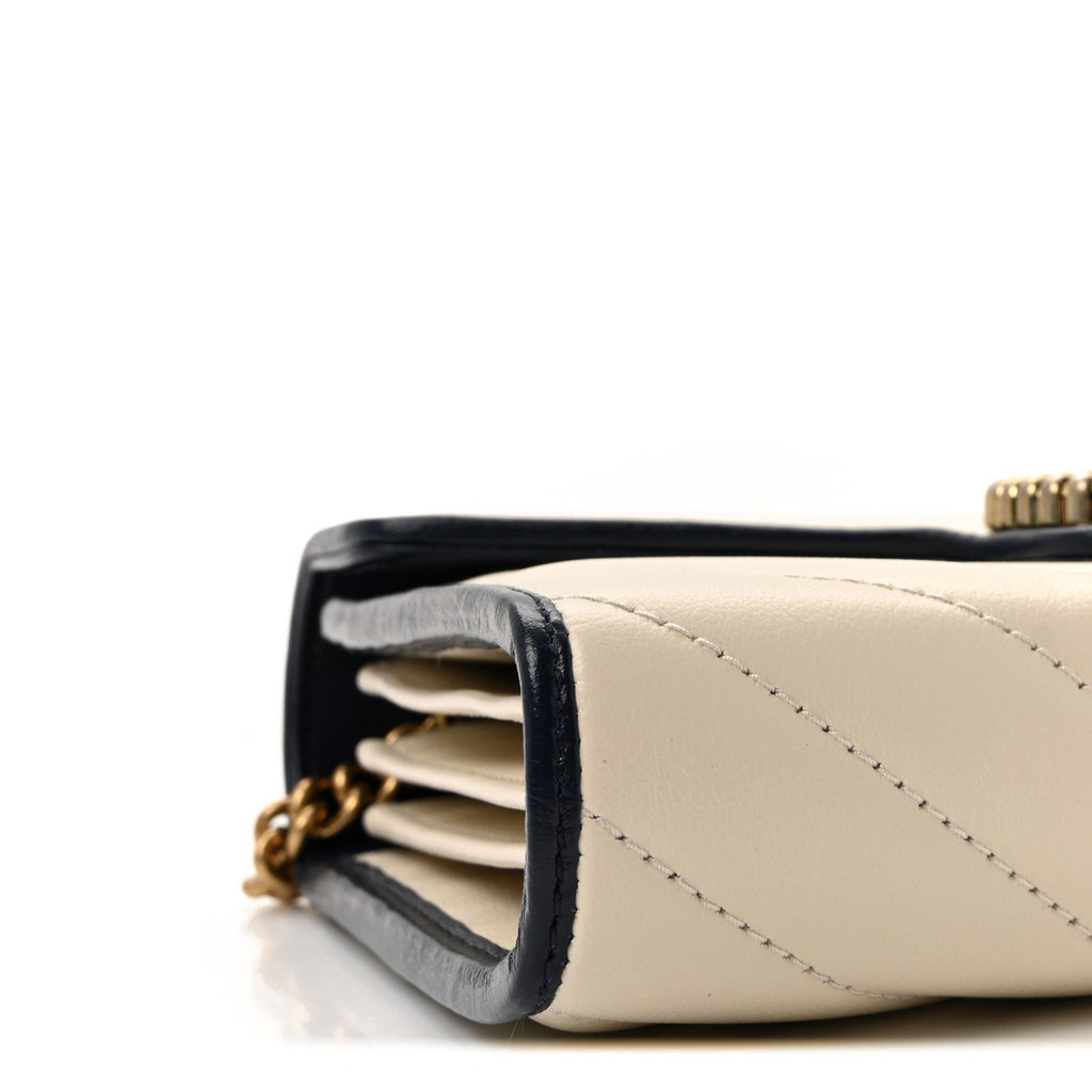 Vintage Effect Calfskin Matelasse Diagonal Torchon GG Marmont Chain Wallet Mystic White Blue Agata
