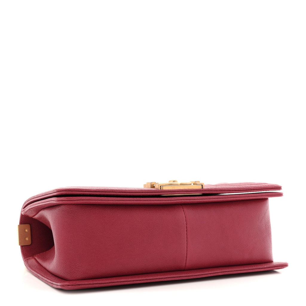 Caviar Quilted Medium Boy Flap Red