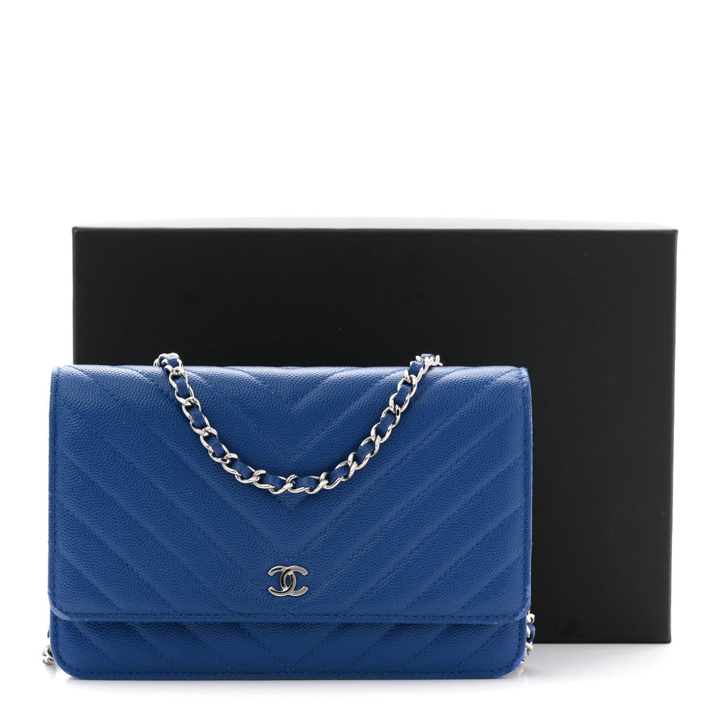 Caviar Chevron Quilted Wallet On Chain WOC Blue