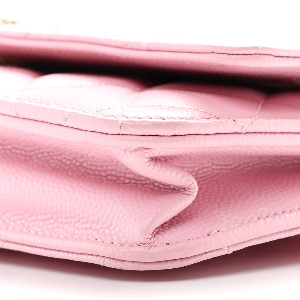 Caviar Quilted Wallet on Chain WOC Light Pink