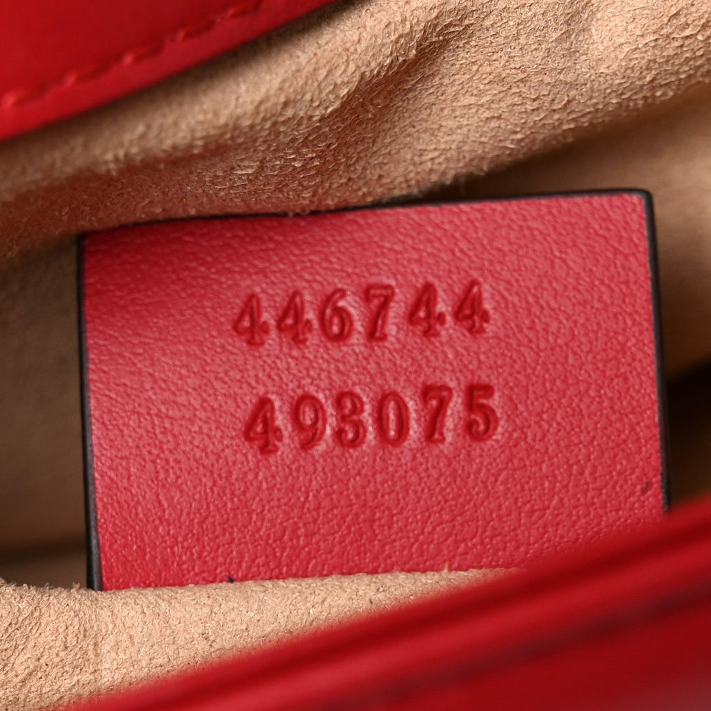 Calfskin Matelasse Small GG Marmont Shoulder Bag Hibiscus Red