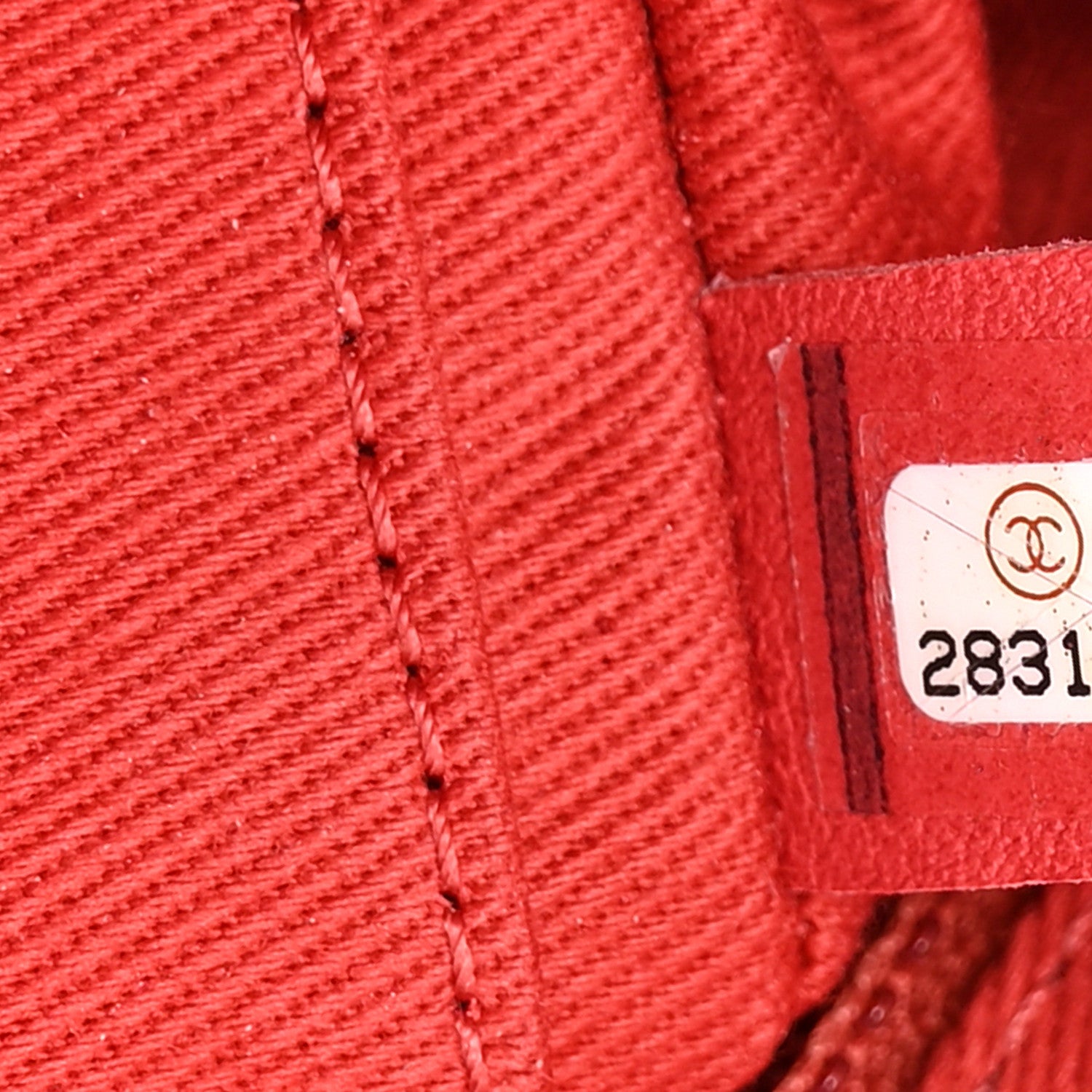 Caviar Quilted Small Business Affinity Flap Red